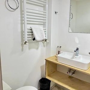 Habitación Económica con Cama King